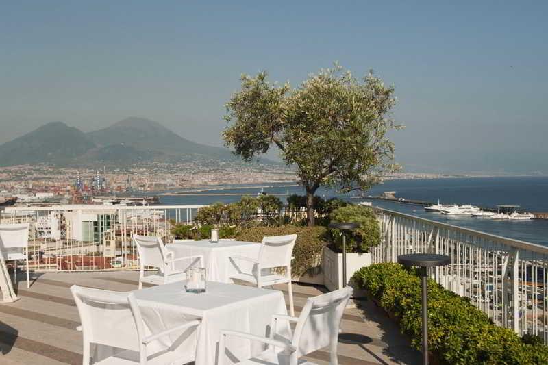 Renaissance Naples Hotel Mediterraneo Bagian luar foto